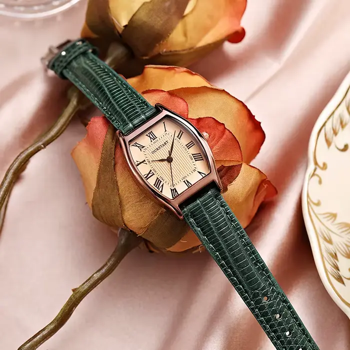 Montre vintage pour femme, montre à quartz en forme de baril de vin, montre pour femme