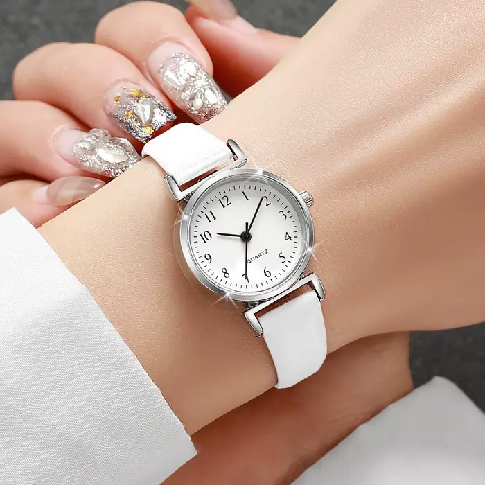 Montre Quartz Femme Avec Bracelet En Cuir Pour Occasions Spéciales Casual Et Chic