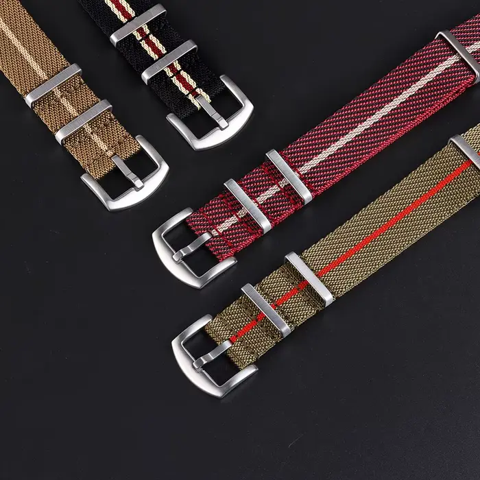 Bracelet militaire premium en nylon pour homme et femme 18 20 22mm avec 7 couleurs pour montres traditionnelles occasions spéciales
