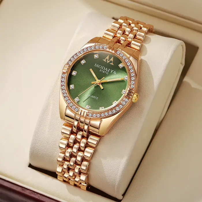 Montre en acier inoxydable pour femmes avec strass scintillants et affichage numérique pour occasions spéciales