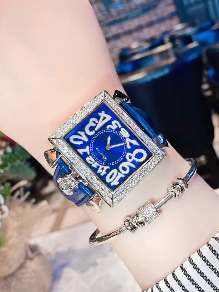 Montre de luxe Davena Mov't pour femme