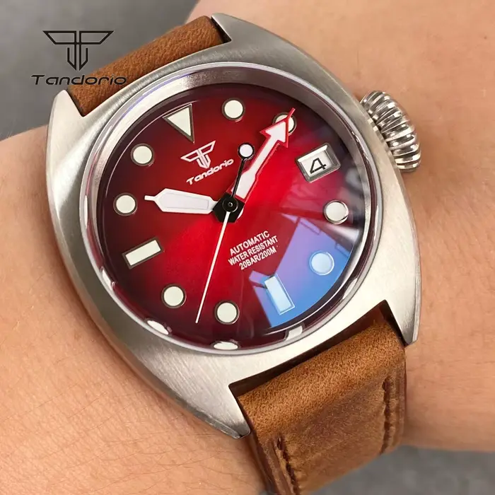 Montre Tandorio 36mm Plongeur Militaire Automatique Lumineuse Élégante pour Hommes Occasions Spéciales Aventuriers