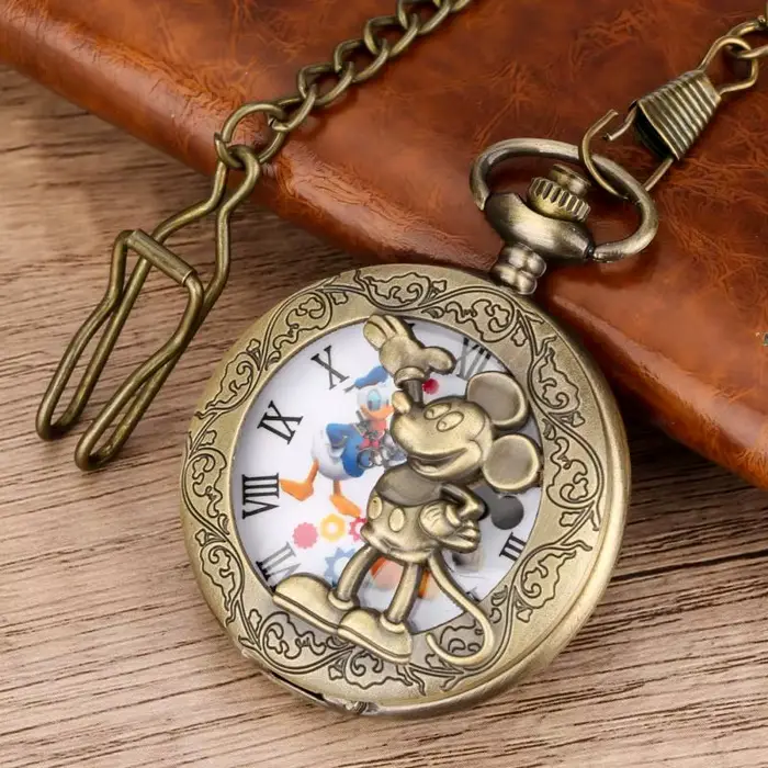 Montre de Poche à Quartz Anime Creuse en Bronze