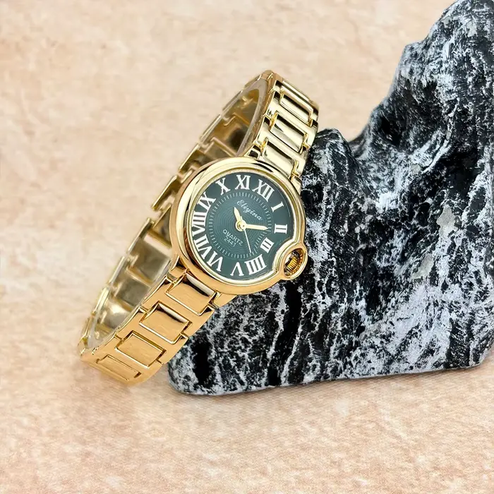 Montre-bracelet classique vintage en or pour femmes