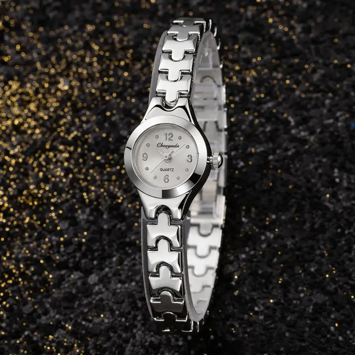 Top marque femmes montre de luxe Bracelet en or montres Quartz montre-Bracelet pour femme mode élégante dames