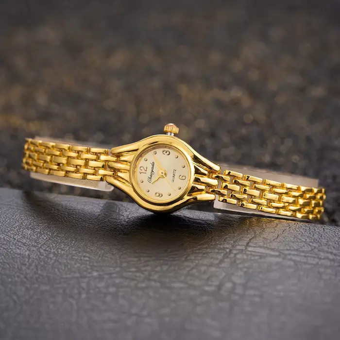 Femmes Bracelet montre Mujer doré Relojes petit cadran Quartz loisirs populaire montre-Bracelet heure femme dames élégant Relogio horloge