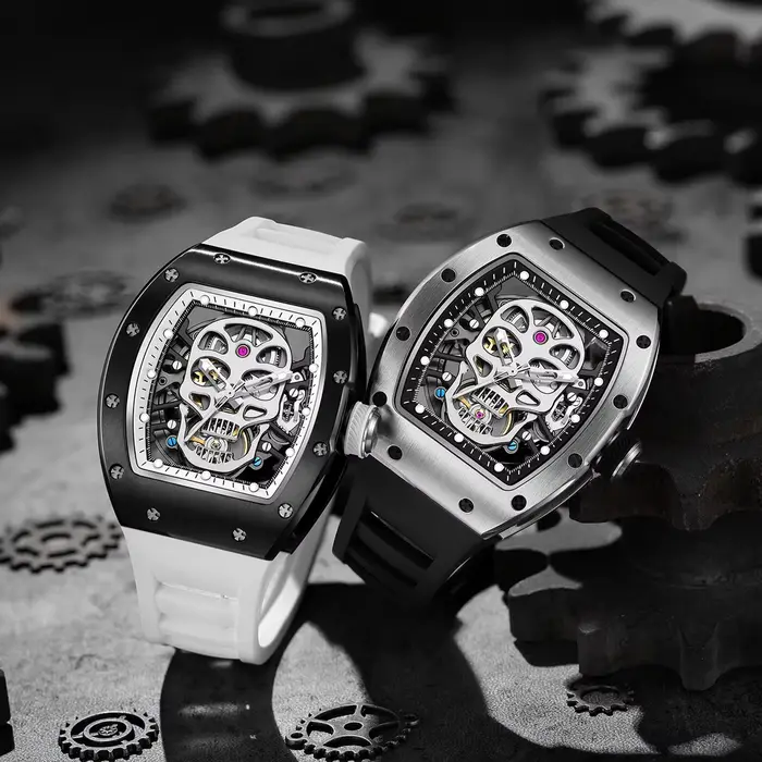 Montre mécanique Daniel Gorman en fibre de carbone avec bracelet silicone pour homme occasions spéciales élégante