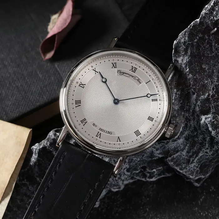 【Tempo d'escapement】 Montre à mouvement à quartz Boîtier de 38,5 mm étanche 50 M Main de traitement