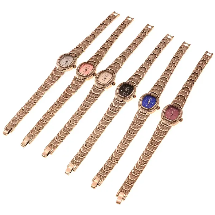 Petites montres à quartz pour femmes et filles
