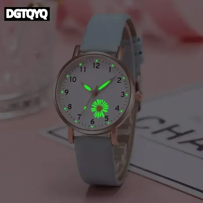 Montre rétro lumineuse pour femmes en alliage avec bracelet en cuir pour occasions spéciales et tenues quotidiennes
