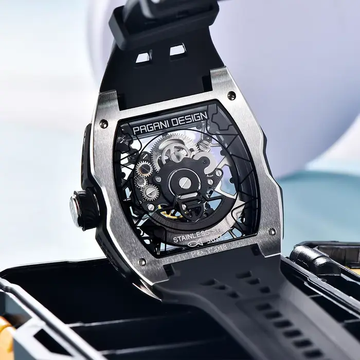 Montre-bracelet mécanique automatique pour homme en acier inoxydable saphir avec bracelet en caoutchouc pour occasions décontractées et élégantes
