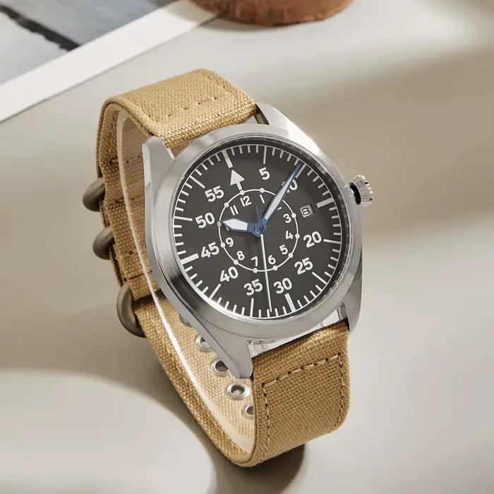 Montre de pilote en toile