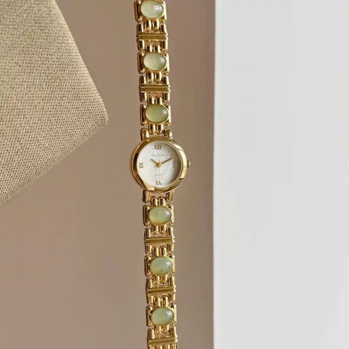 Montres de luxe légères pour femmes Aurora coquille naturelle Bracelet de haute qualité montre-Bracelet à Quartz chiffres romains cadran rond femme montre