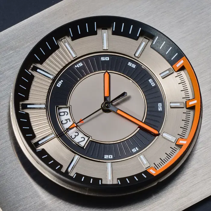 Aiguilles de montre colorées orange noires rouges vertes pour mouvements NH35 NH36 4R 7S personnalisation horlogerie unique occasions spéciales