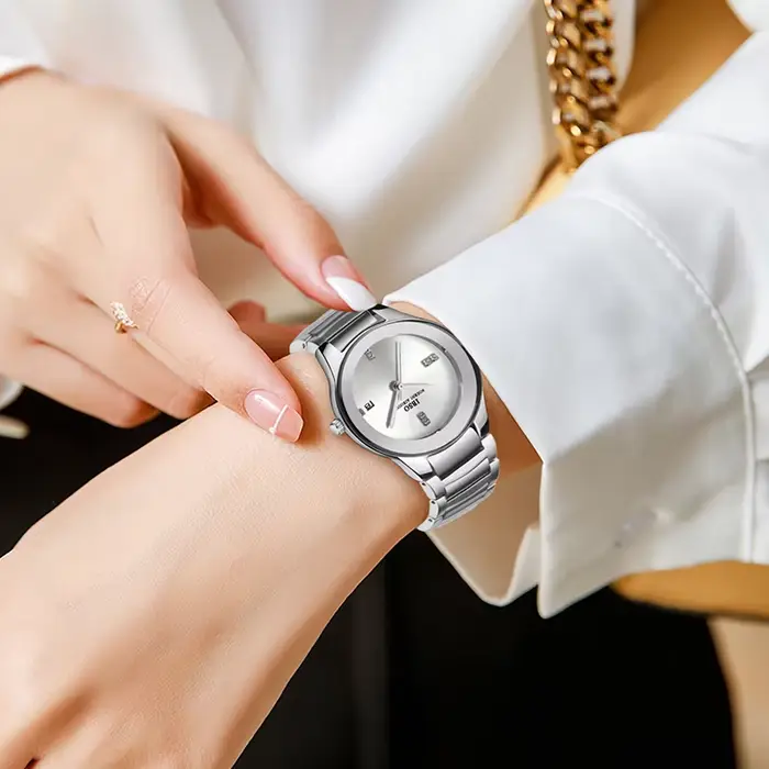 Montre-bracelet en acier inoxydable pour femme