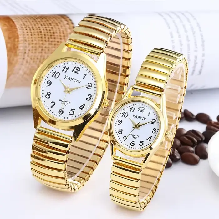 Montre élégante Moonbiffy en acier inoxydable avec mouvement quartz pour homme et femme, bracelet en cuir, adapté aux occasions spéciales et quotidiennes