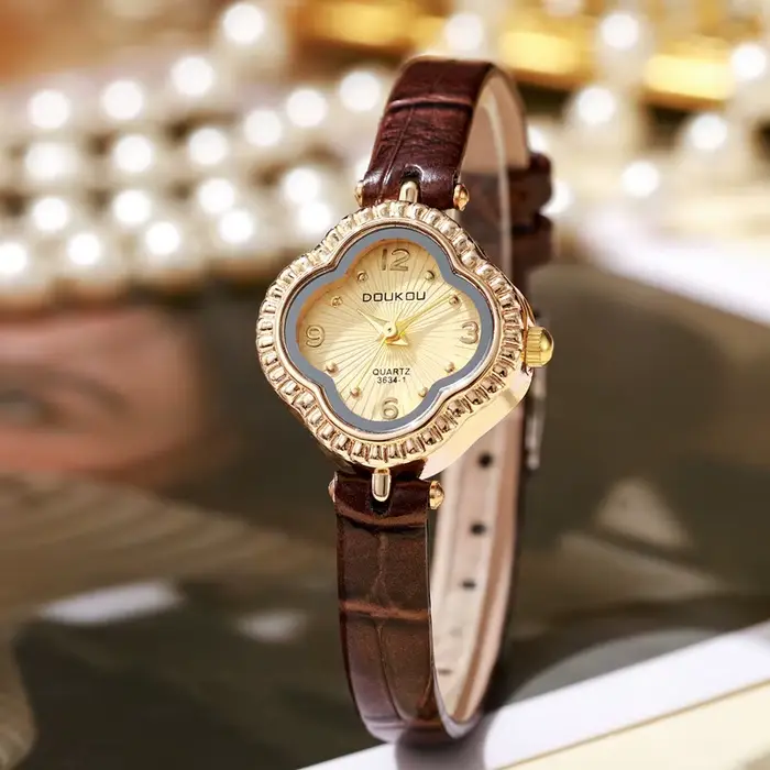 Montre pour femme, bracelet trèfle à quatre feuilles