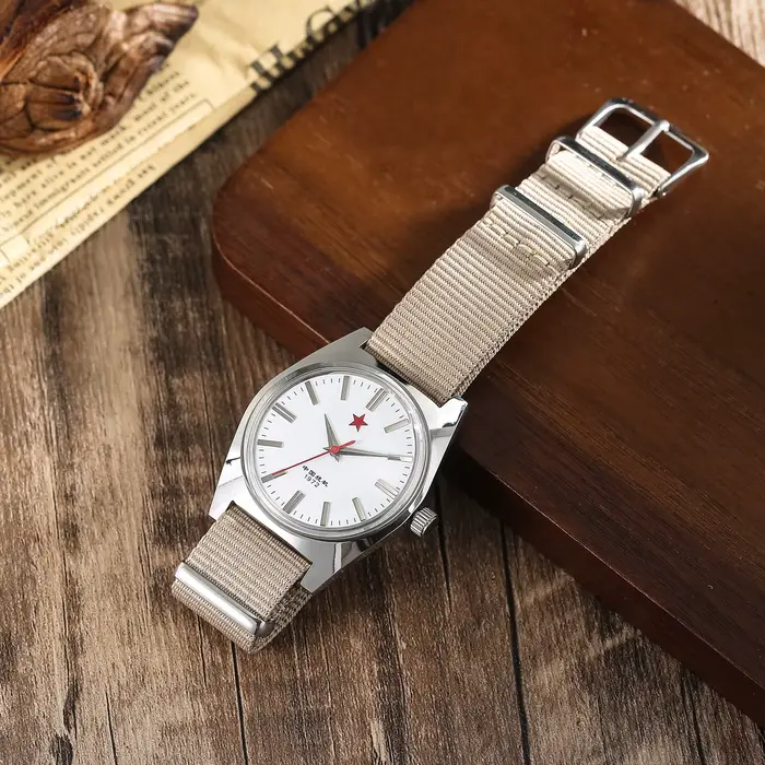Montre mécanique vintage pour homme