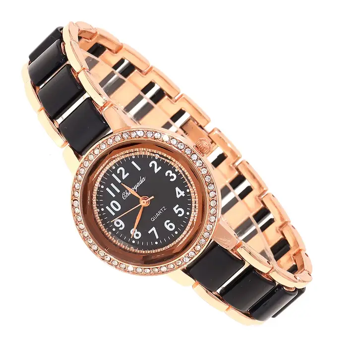 Montre-bracelet à quartz en or rose pour femme élégante style fashion et casual cadeau de haute qualité pour occasions spéciales