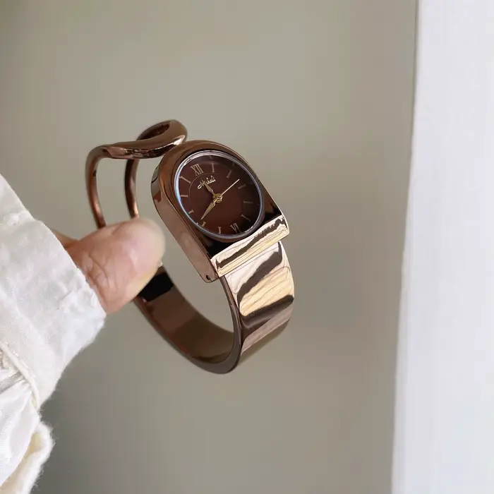 Montre bracelet marron de luxe 2026 nouvelle collection quartz pour femmes occasions spéciales élégantes