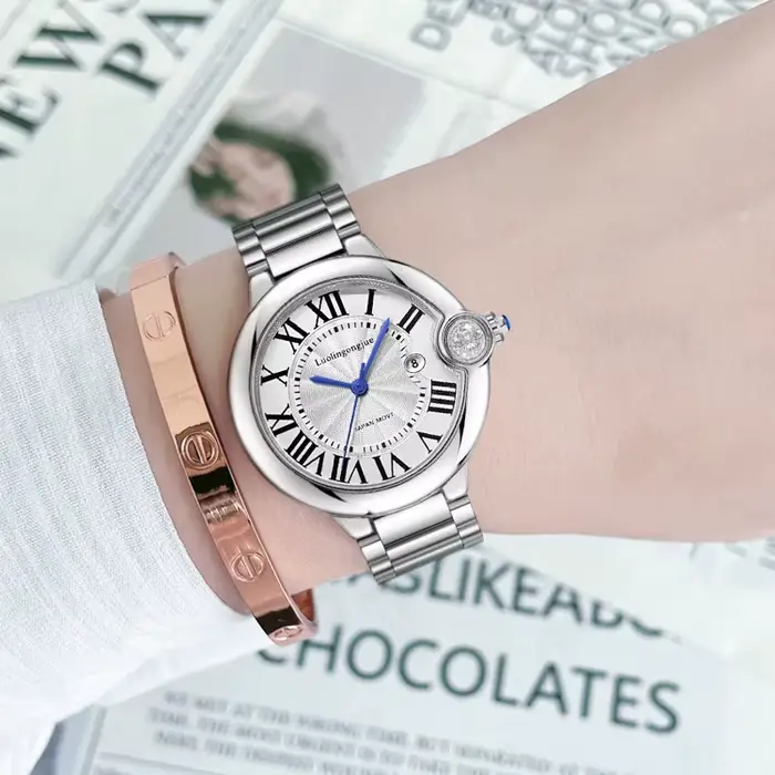 Montre à quartz bleue de luxe légère pour femme