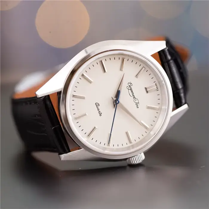 Montre à quartz 40mm, boîtier VH31, traitement thermique manuel