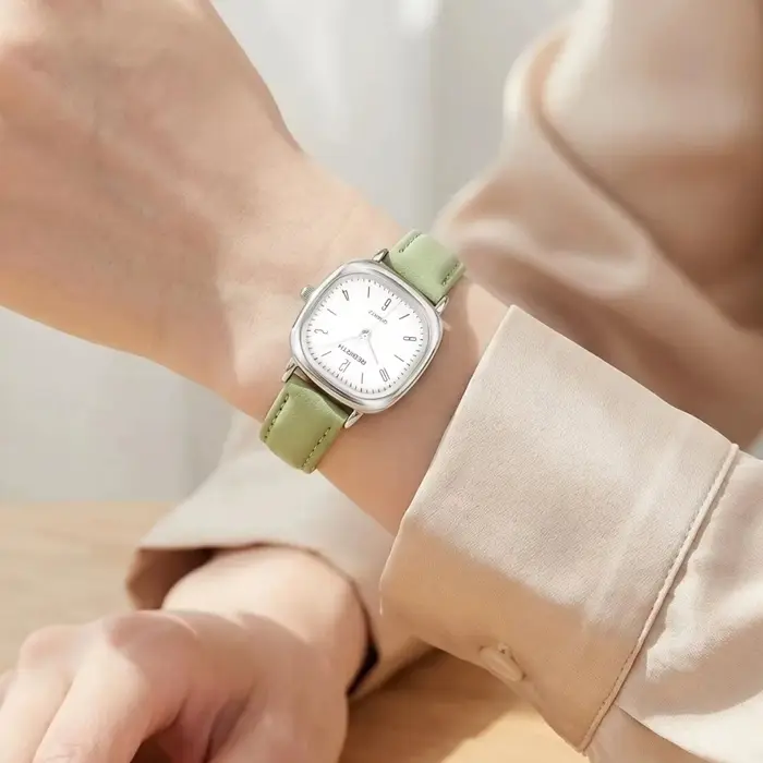 Montre à quartz à cadran romain