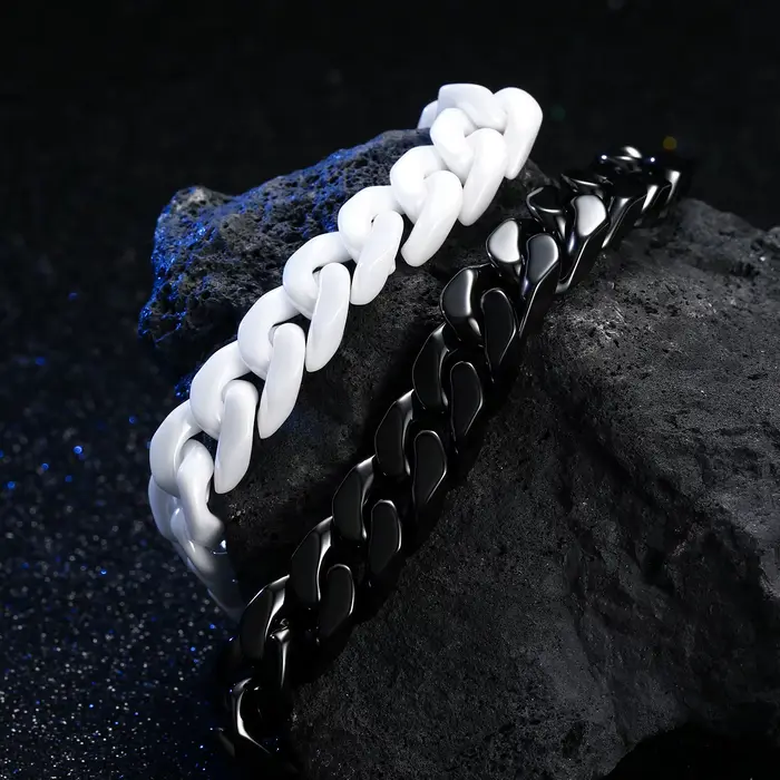Bracelet en céramique à maillons cubains pour homme hypoallergénique jet noir blanc audacieux confortable pour tous les jours