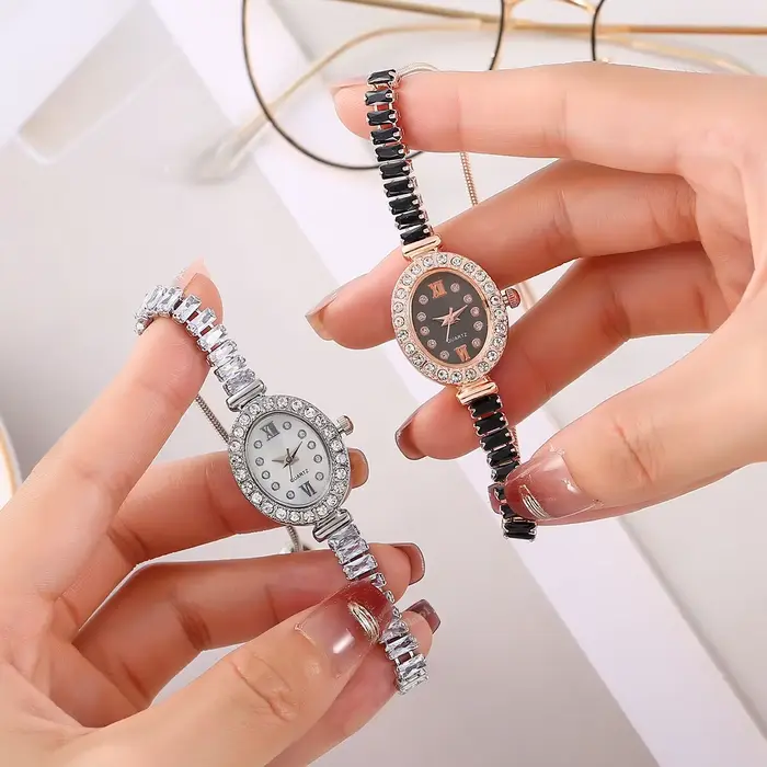 Montre de luxe en or rose avec strass pour femmes, montre-bracelet à quartz élégante pour femmes, bracelet réglable, ensemble de montres, cadeau parfait pour occasions spéciales
