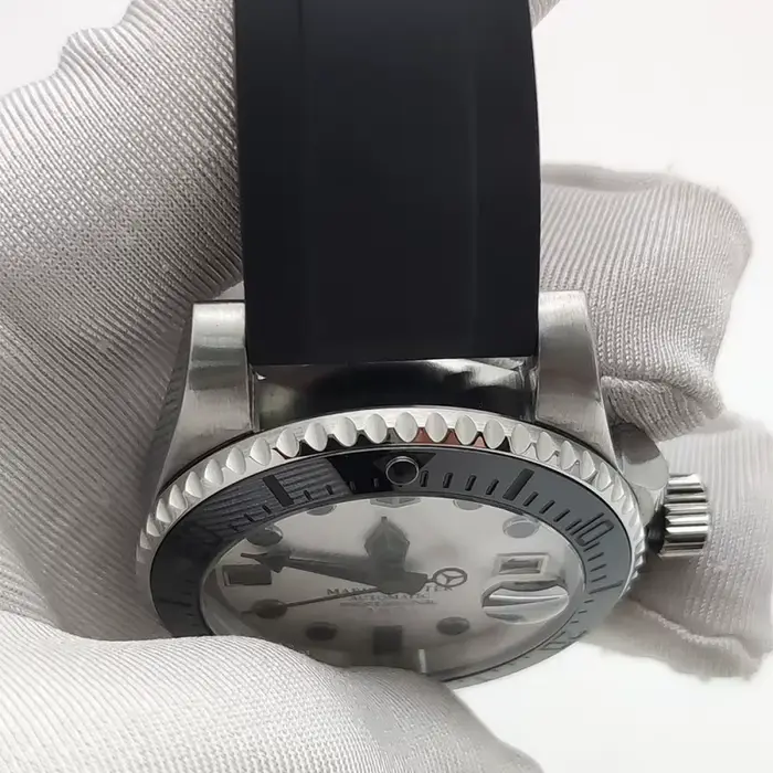 Montre de plongée pour homme