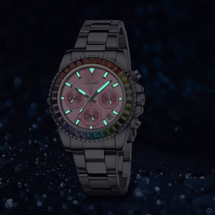 Montre-bracelet en acier inoxydable argenté pour femme
