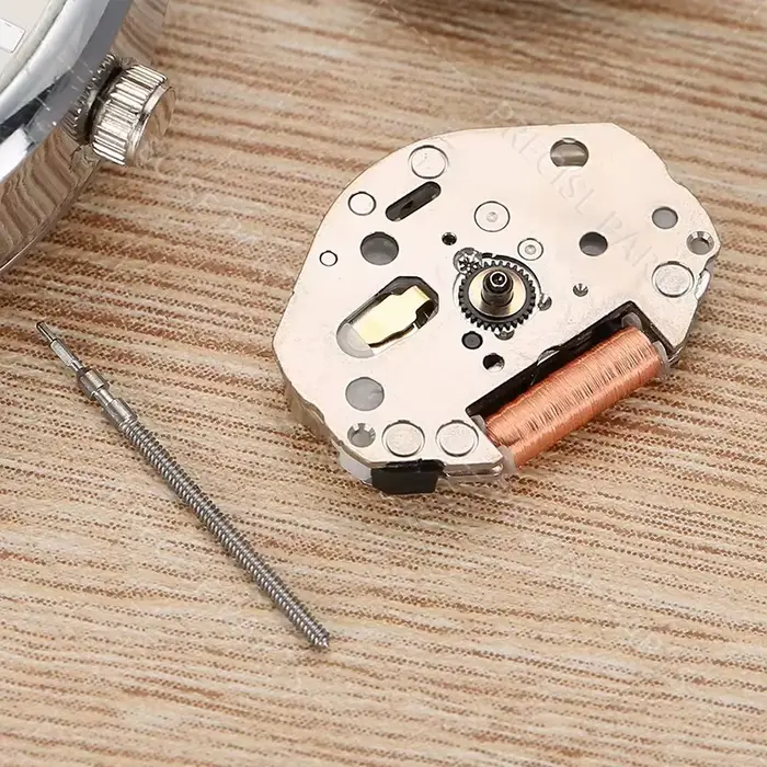 Mouvement Quartz Miyota 2035 à trois aiguilles sans calendrier pour montre - Engrenages métalliques durables
