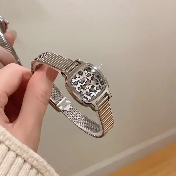 Montre carrée à cadran imprimé léopard bracelet en acier inoxydable cadeau pour femme occasion spéciale bronze café rose quartz élégante