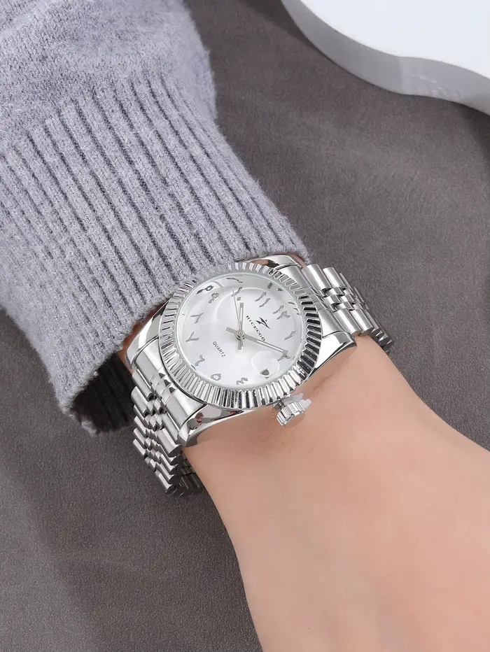 Montres-bracelets rondes de luxe pour femmes