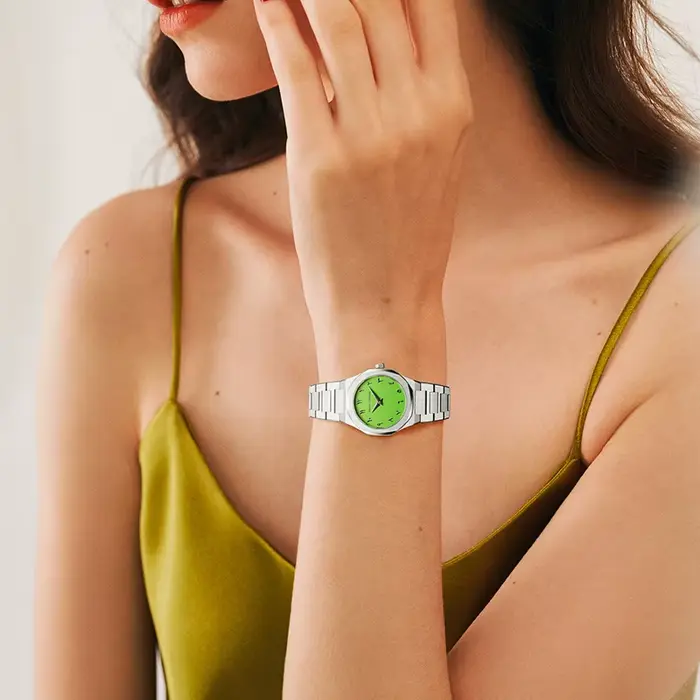 Montre-bracelet GORMANWATCH en acier inoxydable avec mouvement quartz japonais pour femmes, résistante à l'eau, idéale pour les occasions spéciales et les cadeaux d'anniversaire