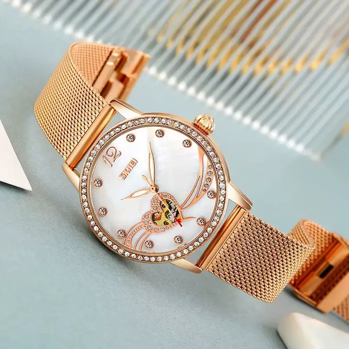 Montre mécanique automatique en acier inoxydable avec strass pour femmes résistante à l'eau et lumineuse pour occasions spéciales