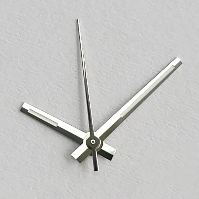 Aiguilles de montre modifiées