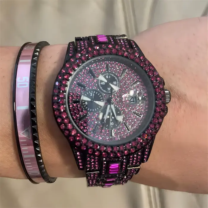 Vente chaude montre de glace rouge pour hommes marque de mode UNIGUET Hip Hop plein diamant luxe en acier inoxydable bijoux Quartz montre-bracelet homme