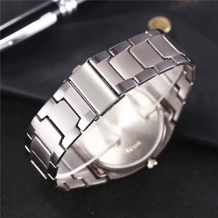 Nouvelle mode hommes de luxe Tonneau montres pour homme célèbre affaires en acier inoxydable montre à Quartz cadeaux Reloj Hombre mâle horloge-bracelet