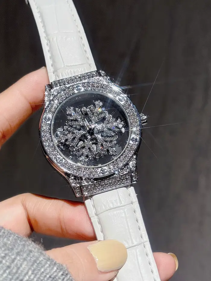 Montre pour femme à la mode monobloc de marque LSVTR, réglage en strass, cadran ciel étoilé rotatif,