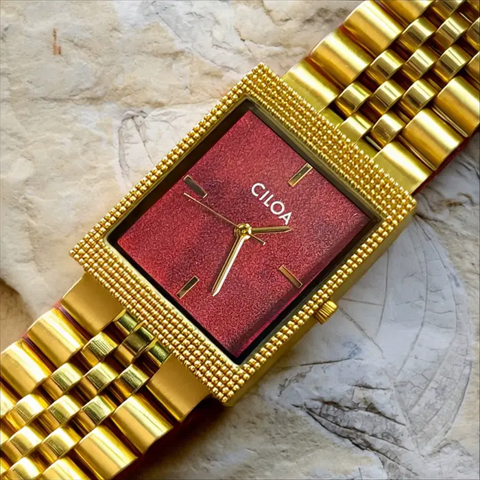 Montre carrée rouge vintage CILOA pour homme