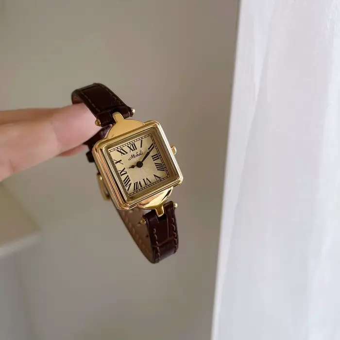 Montre carrée en cuir pour femmes, Cube de sucre de luxe, Mini petit cadran rétro, cadeau pour femme