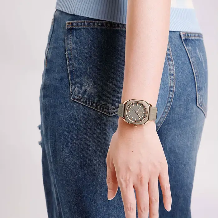 NAVIFORCE mode femmes décontracté élégant Simple polygone Quartz Silicone montre cadeau pour femmes 