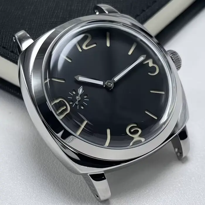 Cadran sandwich noir vert lumineux avec chiffres verts montre mécanique à remontage manuel pour homme occasions spéciales robuste élégant