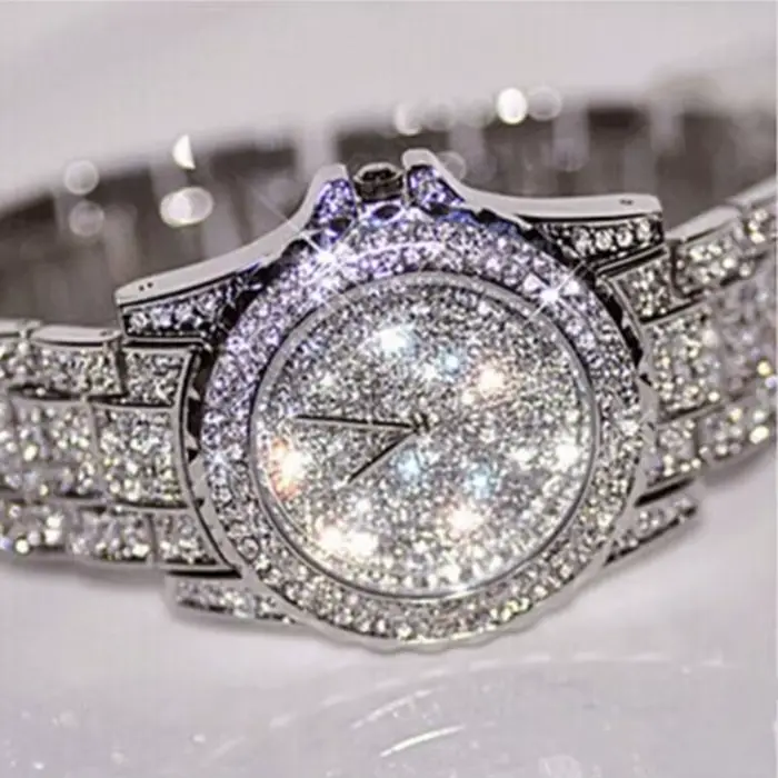 Montre-bracelet en cristal de luxe pour femme