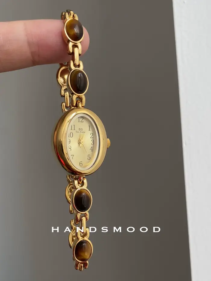 Montre à Quartz Luxe en Laiton avec Incrustations de Pierres Précieuses pour Femmes Occasions Spéciales