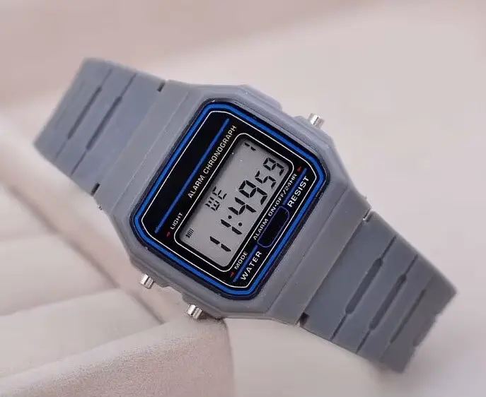 Montre numérique LED pour hommes
