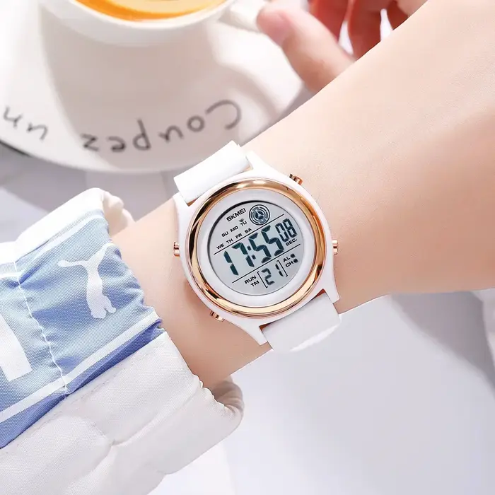 SKMEI luxe étanche antichoc Sport compte à rebours montres femmes montre-bracelet numérique