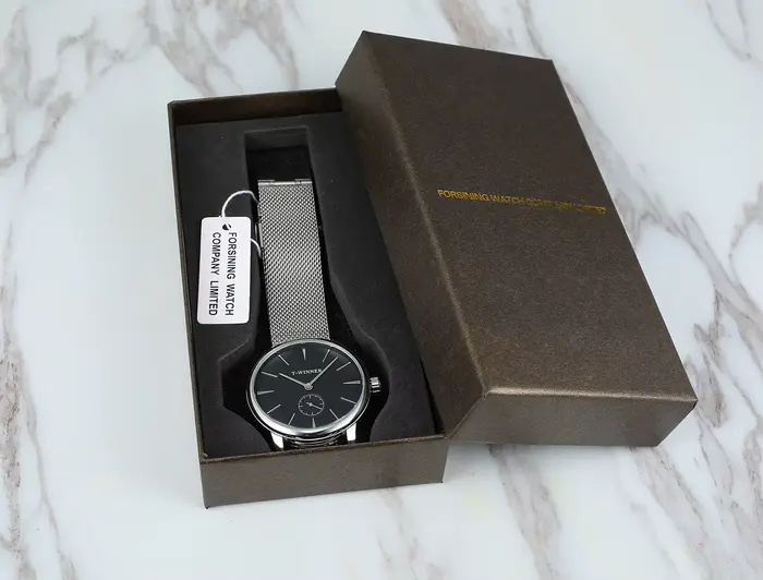 Montre mécanique T-Winner avec bracelet en acier inoxydable pour hommes élégants pour occasions spéciales et activités quotidiennes