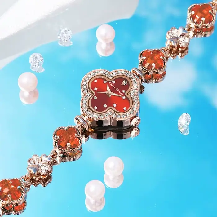 Mode montre pour femme trèfle Bracelet
